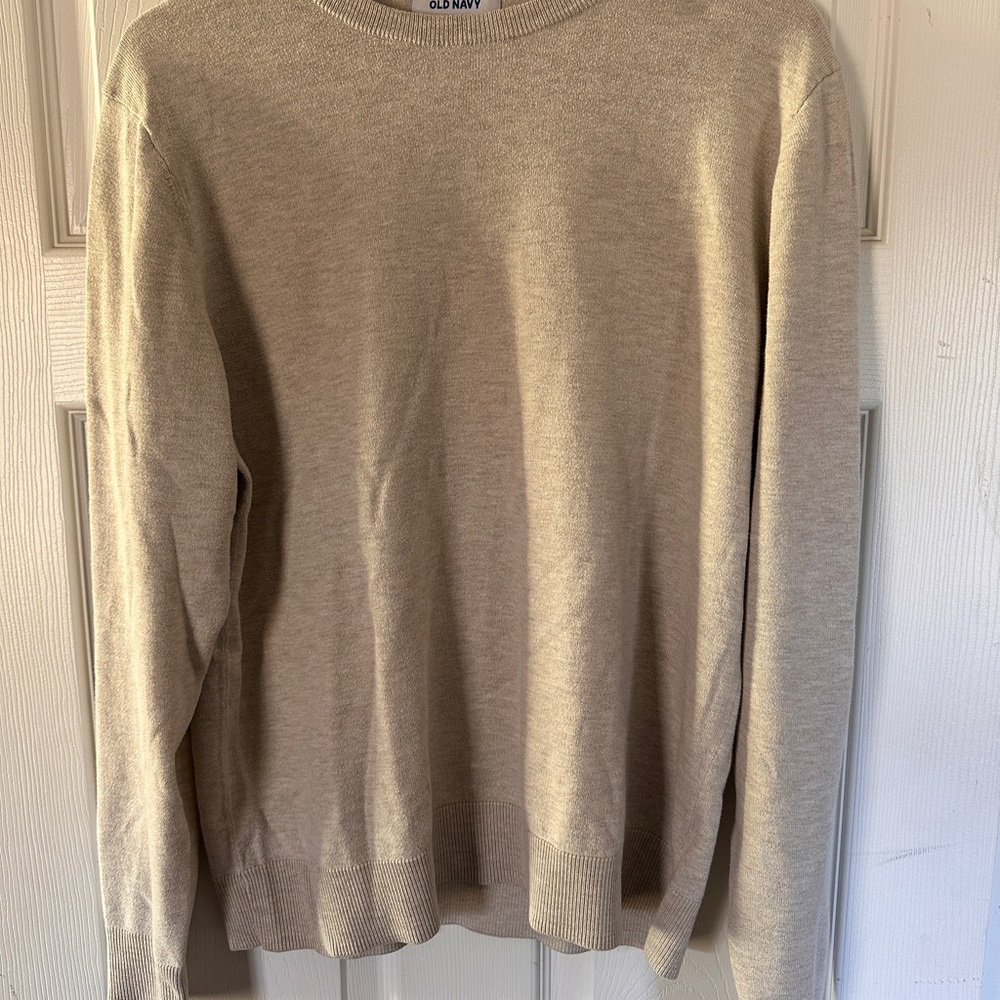 Old Navy Men's Cream Sweater - Picture 2 of 4